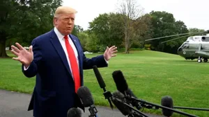 Трамп заявил, что переговоры США и Ирана продолжатся в выходные