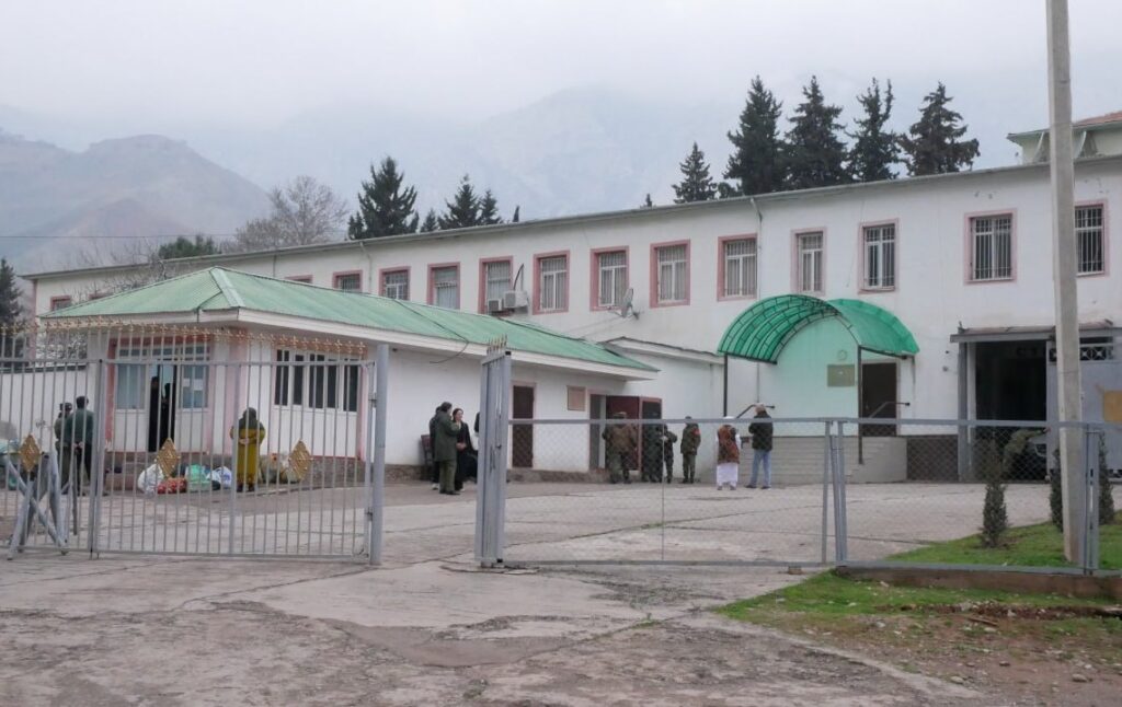 Попадут ли под амнистию 200 осужденных в РФ таджикских женщин после возвращения на родину?