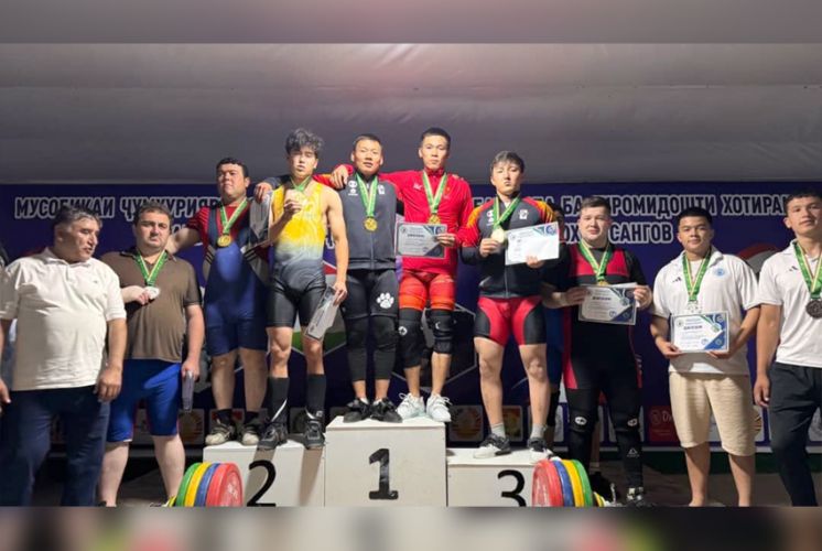 Bishkek weightlifters win medals at International Tournament in Dushanbe