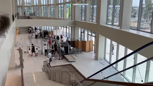 В аэропорту "Манас" открыли главный вход после реконструкции (видео)