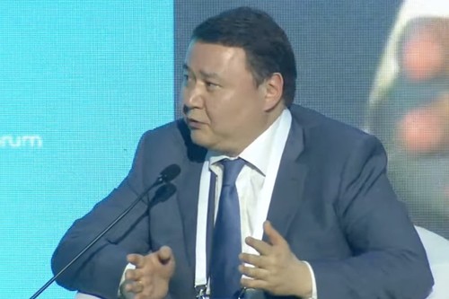 Для Каспийского моря строят контейнеровоз вместимостью 780 контейнеров, - Caspian Integrated Maritime Solutions