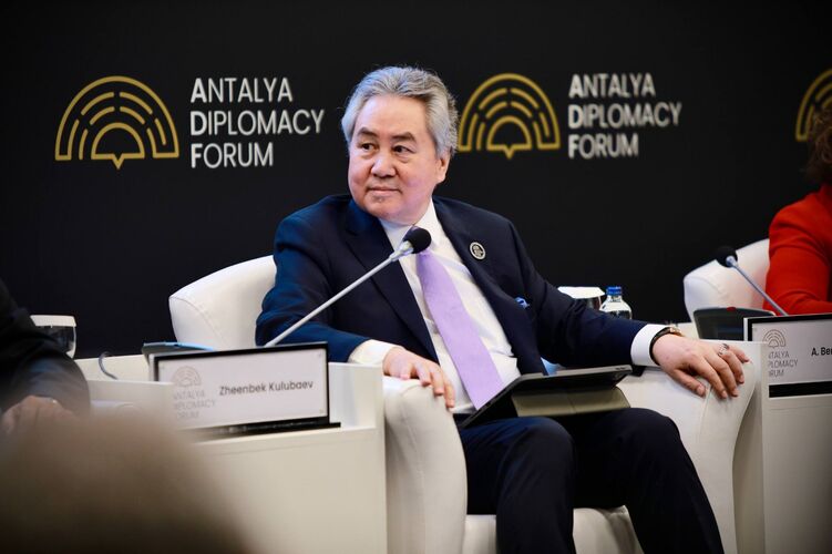 Foreign Minister of Kyrgyzstan participates in Antalya Diplomacy Forum