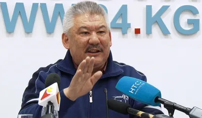Азимбека Бекназарова допрашивают в ГКНБ