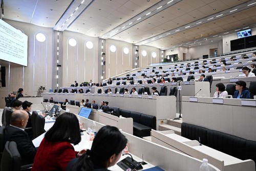 Жогорку Кенеш принял в третьем чтении законопроект о лекарственных растениях