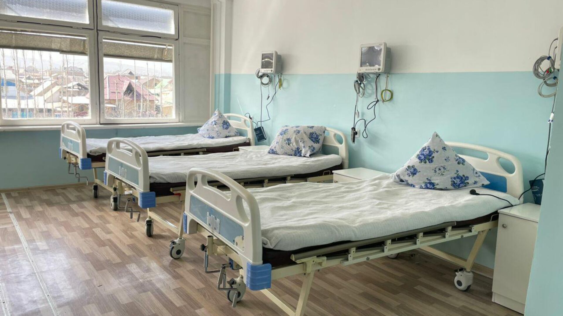 В Кыргызстане планируют обновить больницы в 40 районах