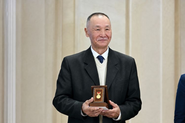Dogdurbek Kydyraliev to receive honorary award at Bishkek Film Festival