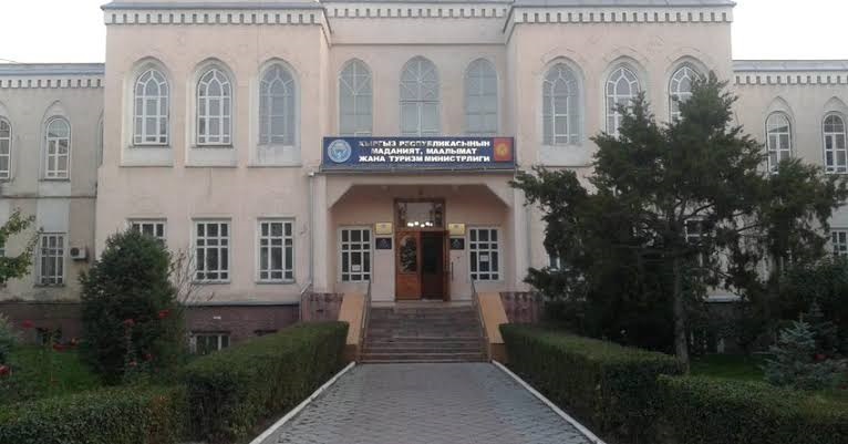 Назначение директоров музыкальных и художественных школ в Кыргызстане упорядочат