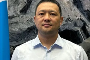 Kyrgyzkomur Deputy Director fired for financial violations