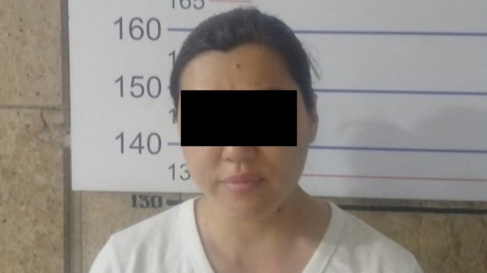 В Бишкеке задержали подозреваемую в мошенничестве на 1,8 млн сомов