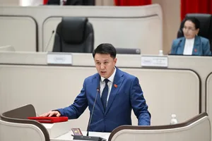 В ЖК призвали увольнять чиновников мэрии Бишкека за халатное отношение к работе