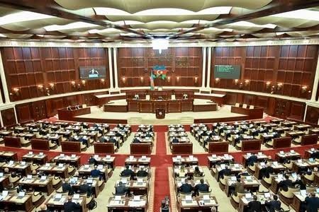 Милли Меджлис одобрил цифровизацию миграционных услуг